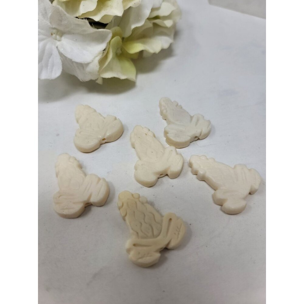 Genuine Bone Frog Beads Loose Beads Cream Carved 6 pcs  30 x 23 mm - Picture 3 of 5